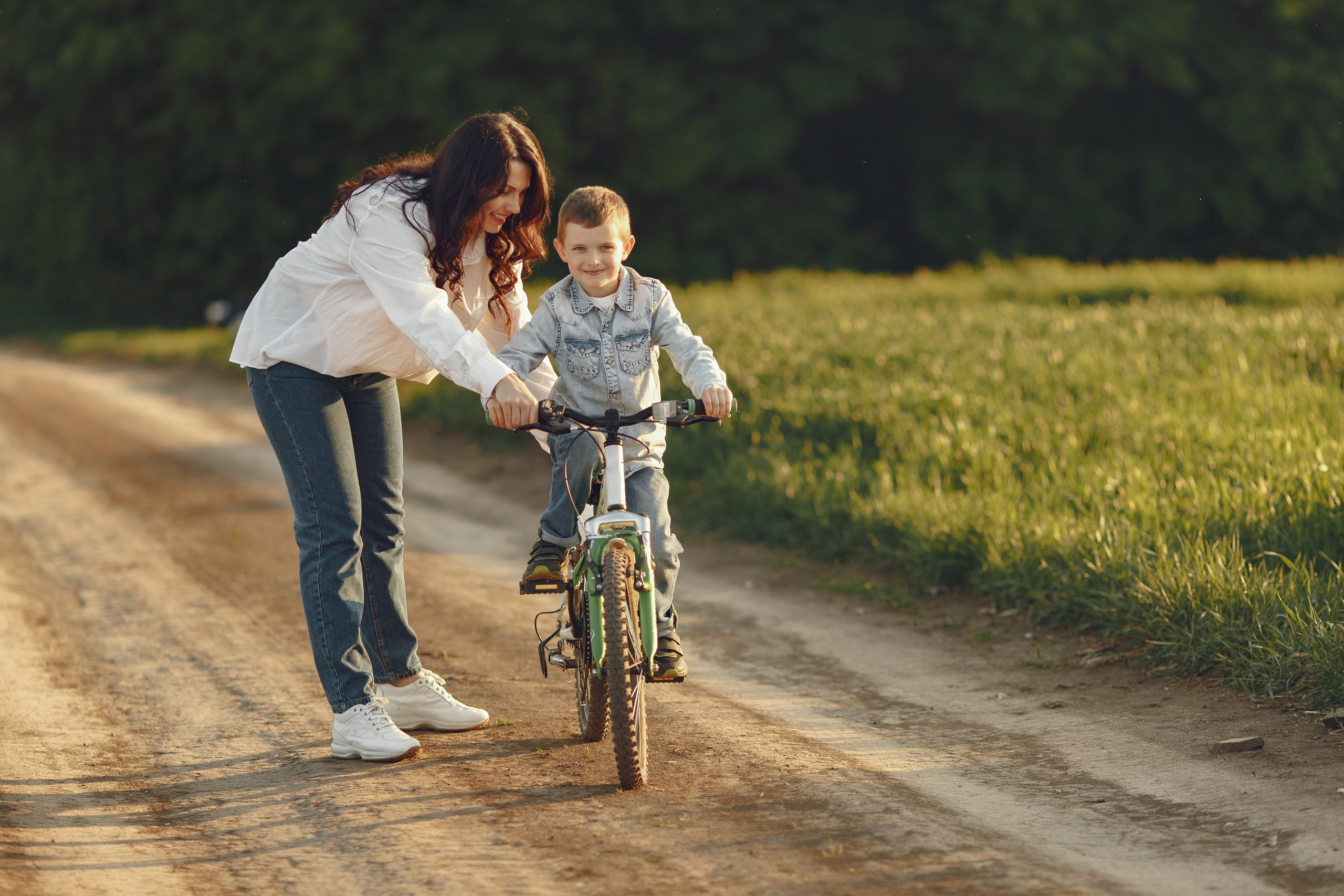 איך מלמדים ילדים לרכוב על אופניים?